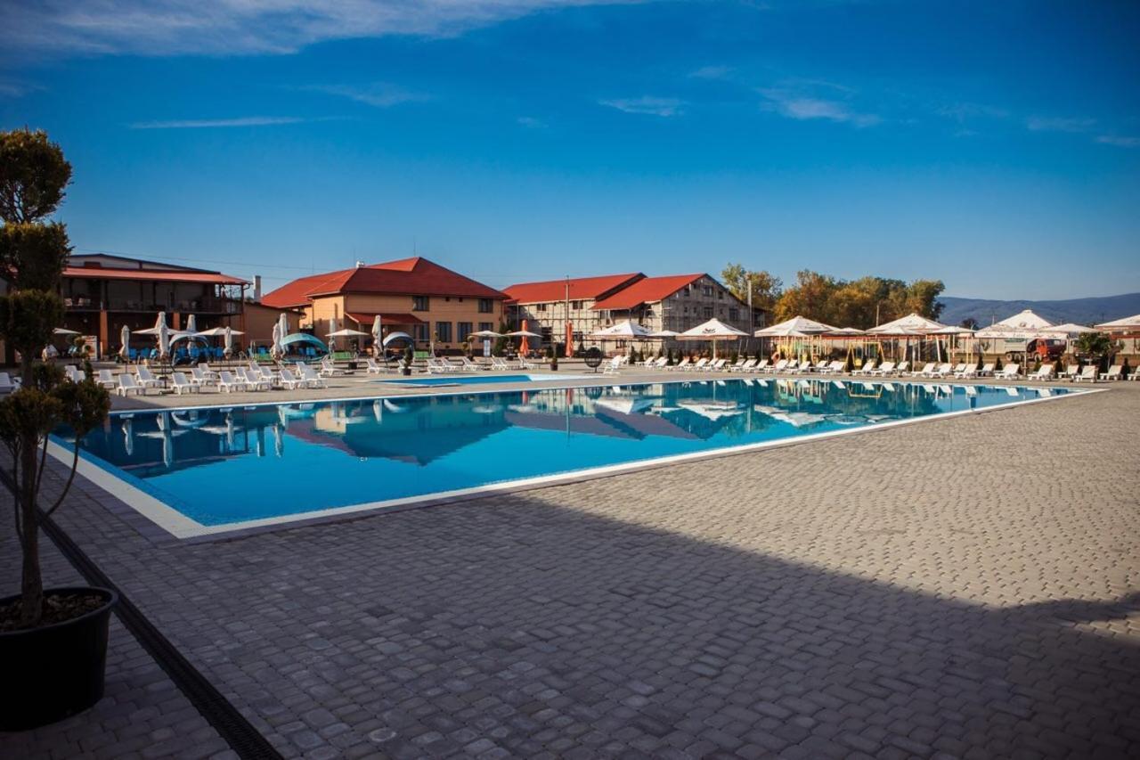 Illara Spa Hotel Irshava מראה חיצוני תמונה