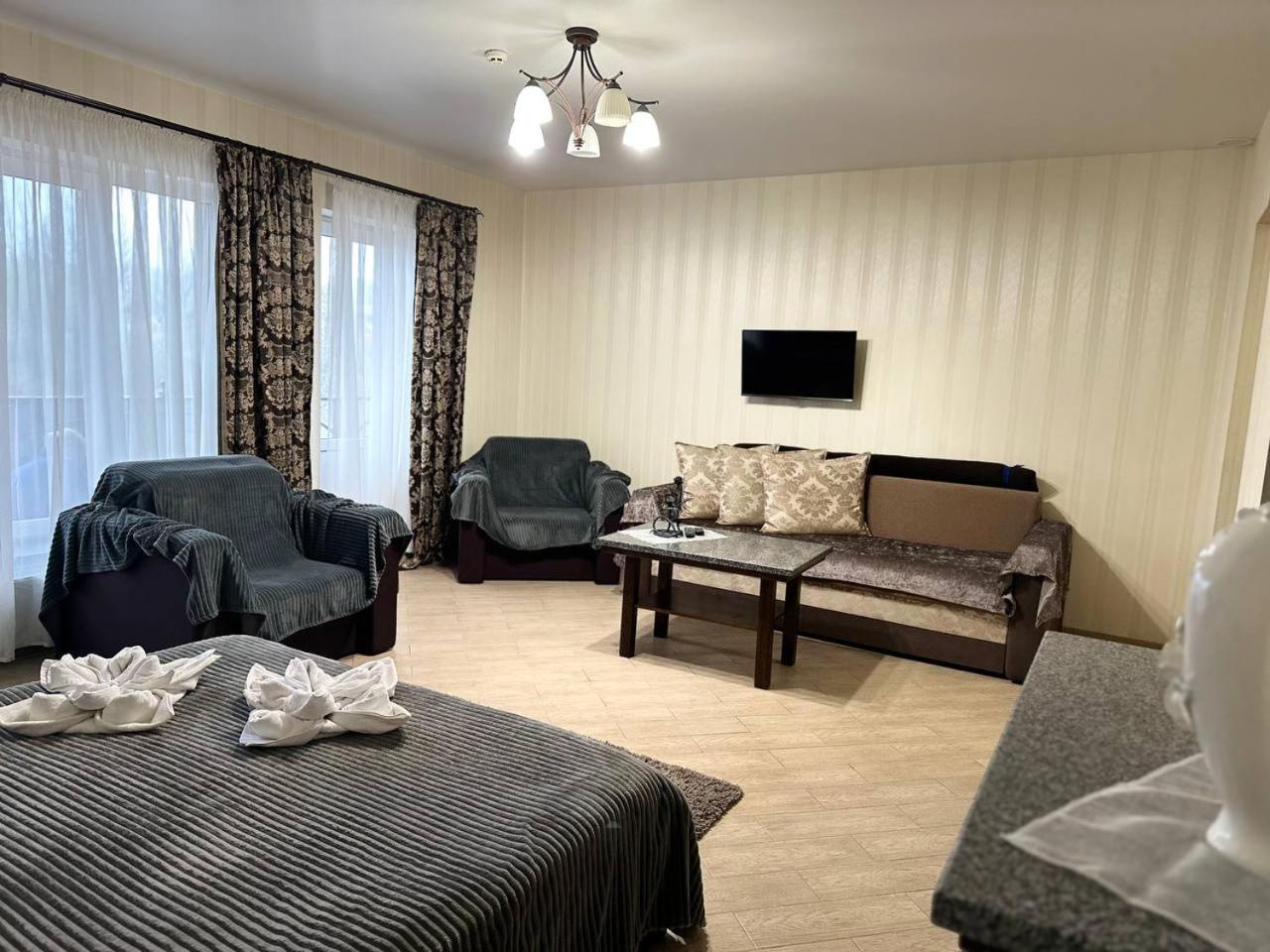 Illara Spa Hotel Irshava מראה חיצוני תמונה