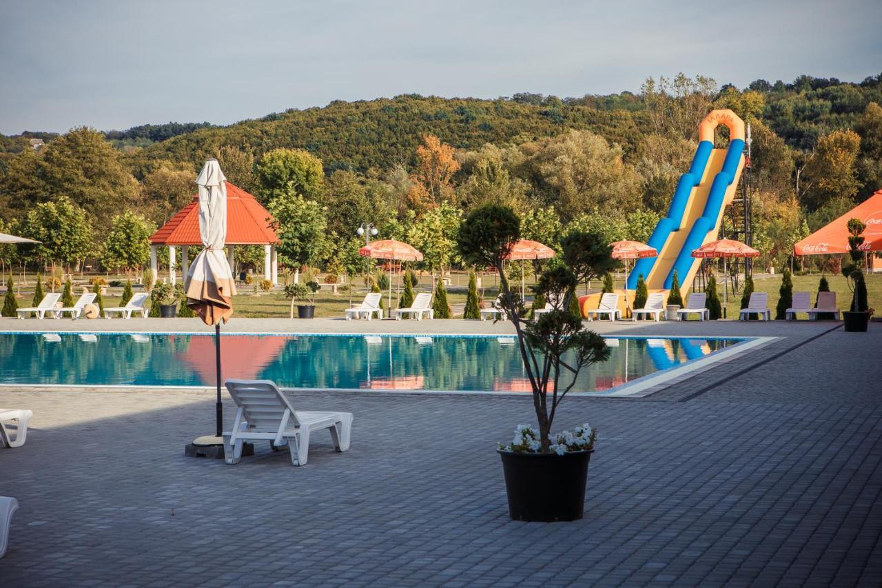 Illara Spa Hotel Irshava מראה חיצוני תמונה
